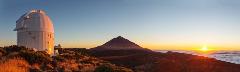 Panoramic view of the Teide Observatory at sunset. Credits: Daniel López, IAC